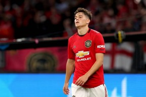 华体会下载-关于莱比锡战平曼联，阿扎尔补时绝平德甲的信息