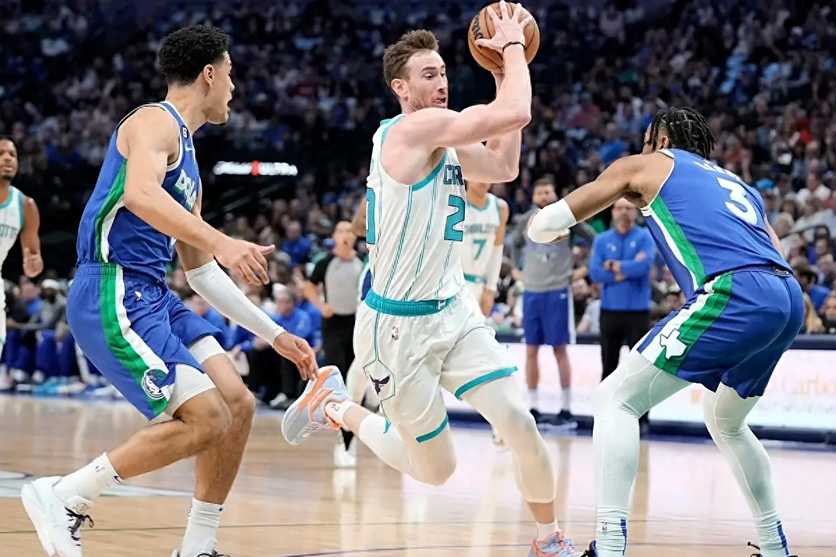 华体会官网-关于猛龙后卫遭遇交易传闻,团队风波不断的信息 第2张 华体会官网-关于猛龙后卫遭遇交易传闻,团队风波不断的信息 第2张