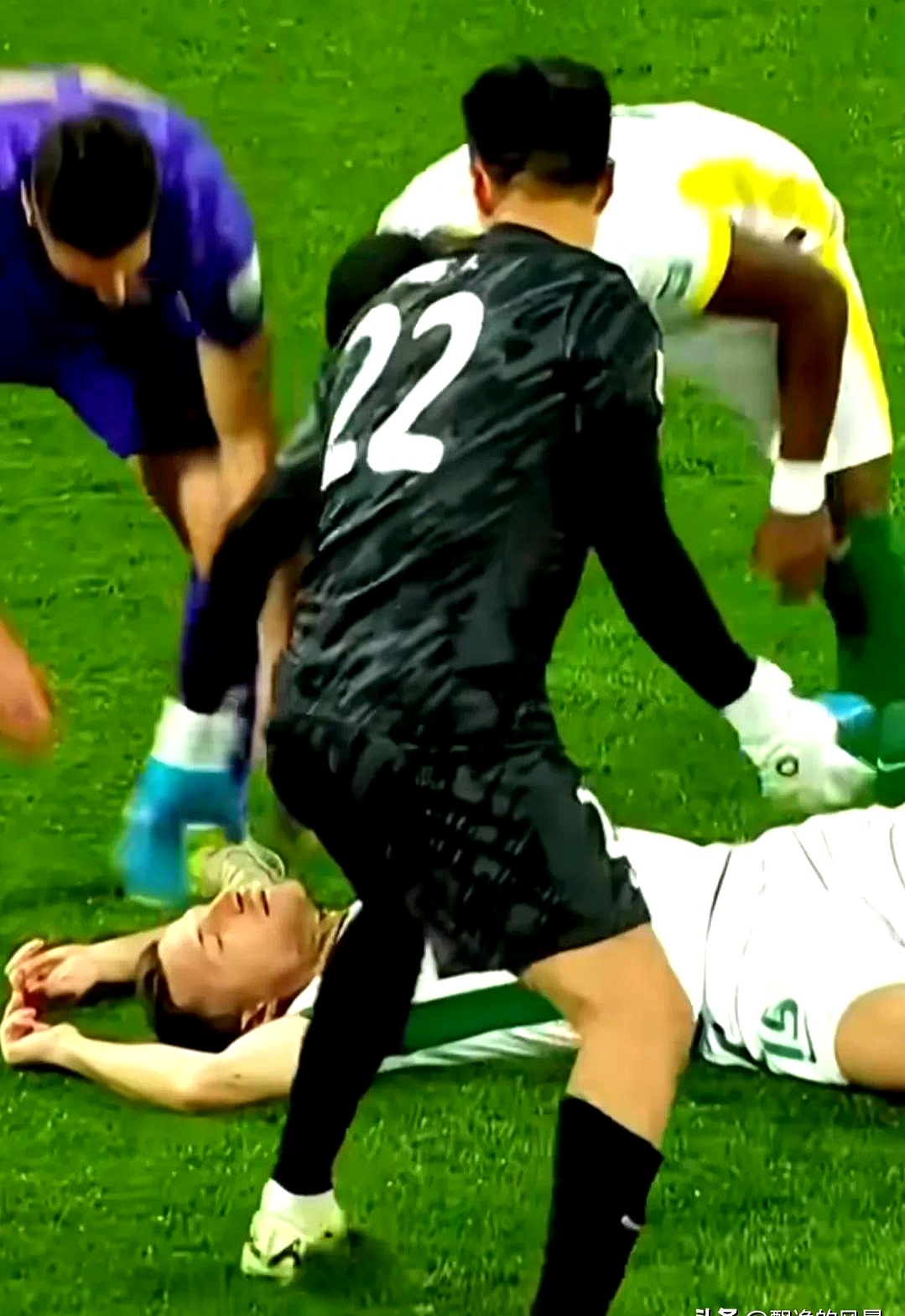 华体会app-乌迪内斯门将连续封堵点球,稳固球队后防 第1张 华体会app-乌迪内斯门将连续封堵点球,稳固球队后防 第1张